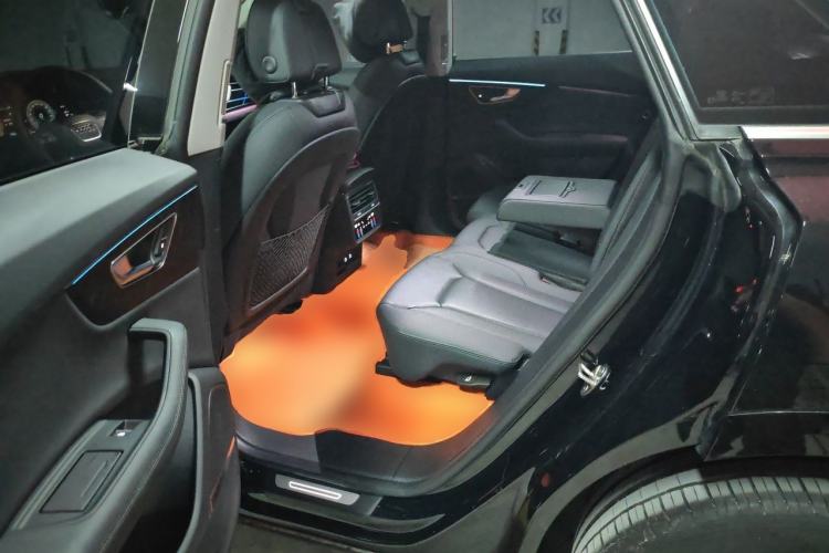 Used Audi Q8 2023 55 TFSI Luxury Dynamic Edition Left Rear Seat