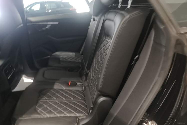 Used Audi Q8 2023 55 TFSI Prestige Dynamic Edition Left Rear Seat
