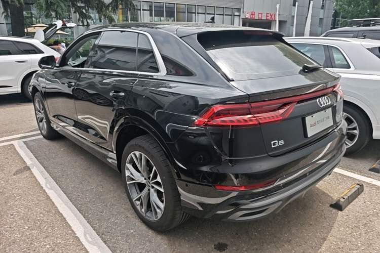 Used Audi Q8 2023 55 TFSI Prestige Dynamic Edition Rear Left 45 Deg
