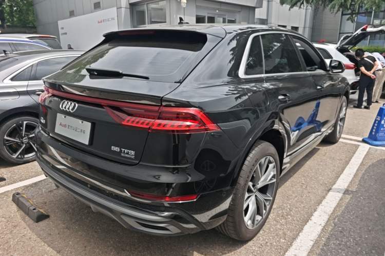 Used Audi Q8 2023 55 TFSI Prestige Dynamic Edition Rear Right 45 Deg