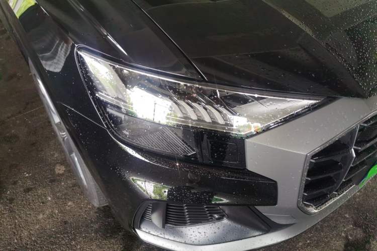 Used Audi Q8 2023 55 TFSI Luxury Dynamic Edition Right Front Headlight