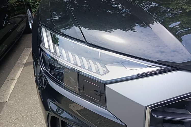 Used Audi Q8 2023 55 TFSI Luxury Dynamic Edition Right Front Headlight