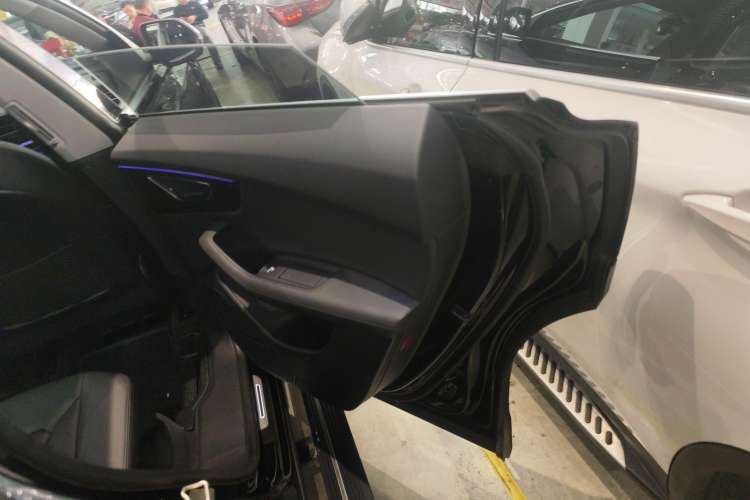 Used Audi Q8 2023 55 TFSI Luxury Dynamic Edition Right Rear Door Interior