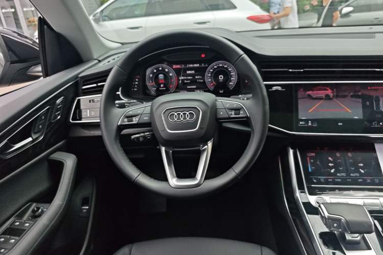 Used Audi Q8 2023 55 TFSI Prestige Dynamic Edition Steering Wheel