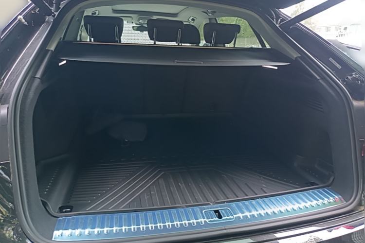 Used Audi Q8 2023 55 TFSI Luxury Dynamic Edition Trunk