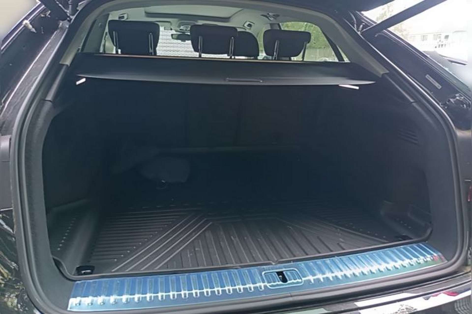 Used Audi Q8 2023 55 TFSI Luxury Dynamic Edition Trunk
