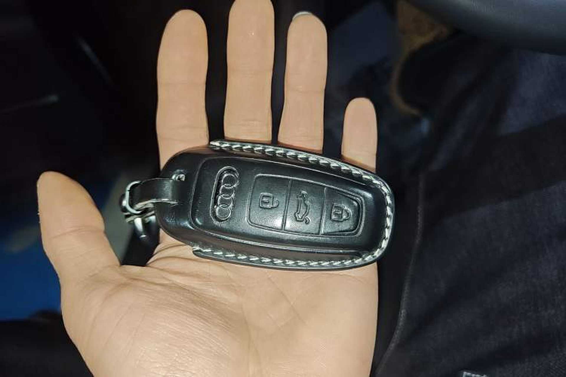 Used Audi Q8 2023 55 TFSI Luxury Dynamic Edition Vehicle Key