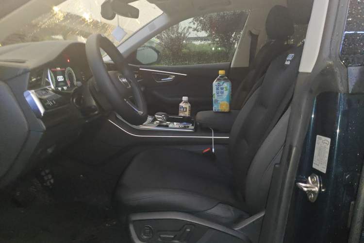 Used Audi Q8 2023 55 TFSI Luxury Dynamic Edition Left Front Seat
