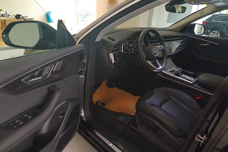 Used Audi Q8 2024 55 TFSI Luxury Dynamic Model Driver Seat