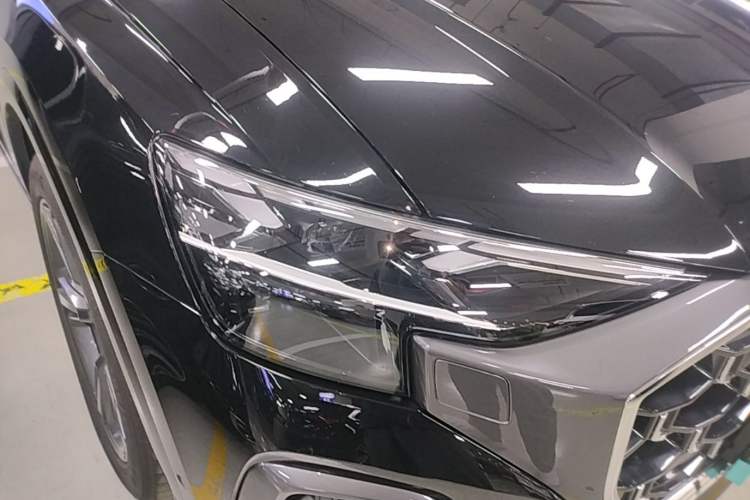 Used Audi Q8 2024 55 TFSI Luxury Dynamic Model Exterior 3