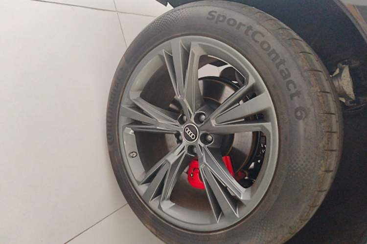 Used Audi Q8 2024 55 TFSI Luxury Dynamic Model Exterior 5