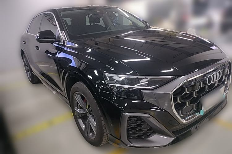 Used Audi Q8 2024 55 TFSI Luxury Dynamic Model Front Right 45 Deg