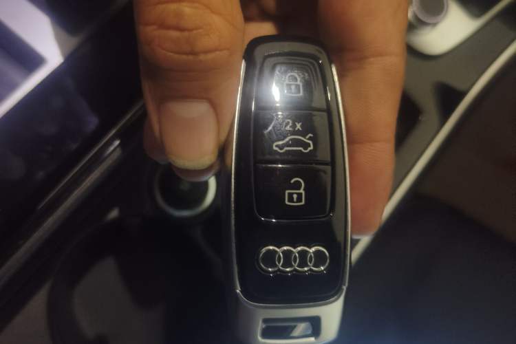 Used Audi Q8 2024 55 TFSI Luxury Dynamic Model Interior 1