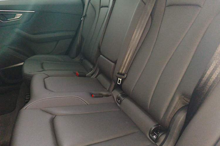 Used Audi Q8 2024 55 TFSI Luxury Dynamic Model Left Rear Seat