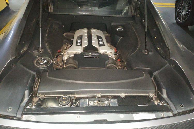 Used Audi R8 2007 4.2 FSI quattro Engine Bay