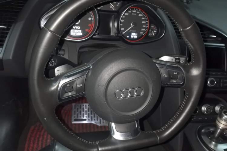 Used Audi R8 2010 5.2 FSI quattro Steering Wheel