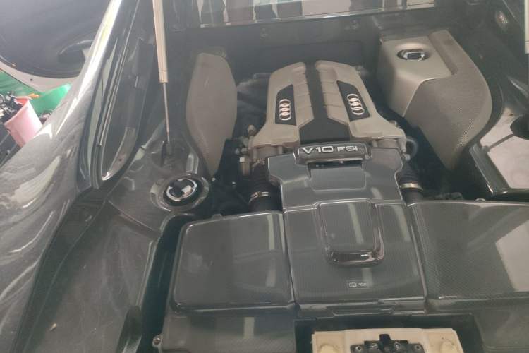 Used Audi R8 2014 4.2 FSI quattro Engine Bay Right