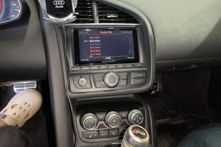 Used Audi R8 2014 5.2 FSI quattro Audio And AC Panel
