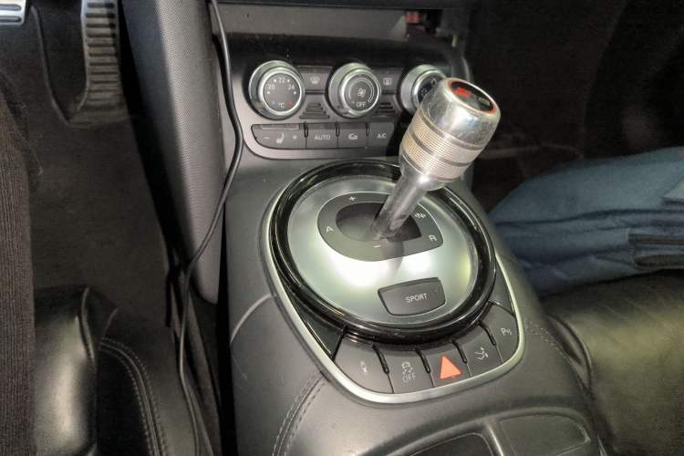Used Audi R8 2014 5.2 FSI quattro Gear Lever