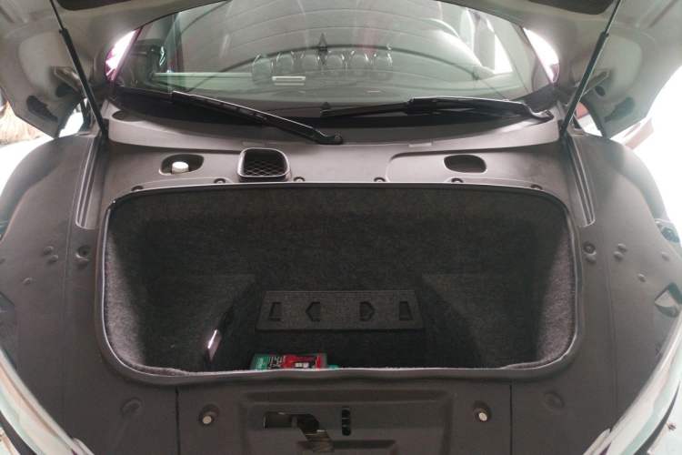 Used Audi R8 2014 4.2 FSI quattro Engine Bay