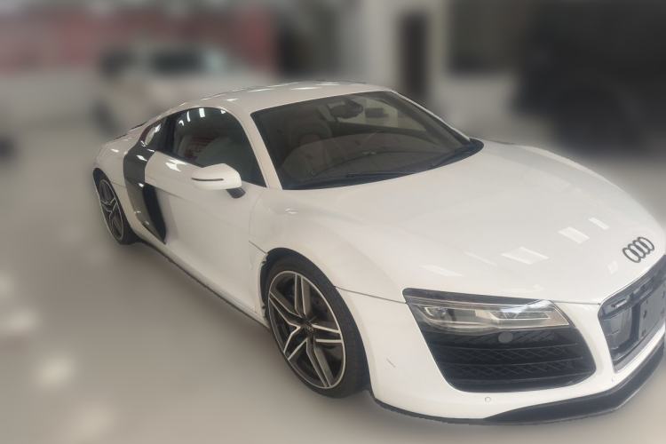 Used Audi R8 2014 4.2 FSI quattro Front Right 45 Deg