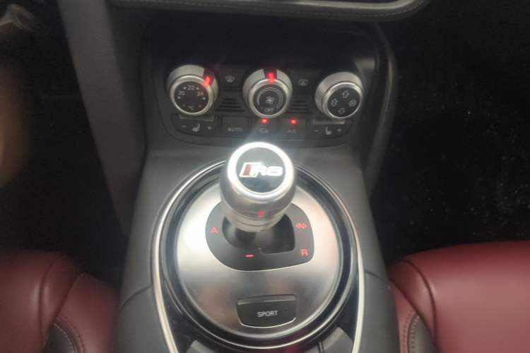 Used Audi R8 2014 4.2 FSI quattro Gear Lever