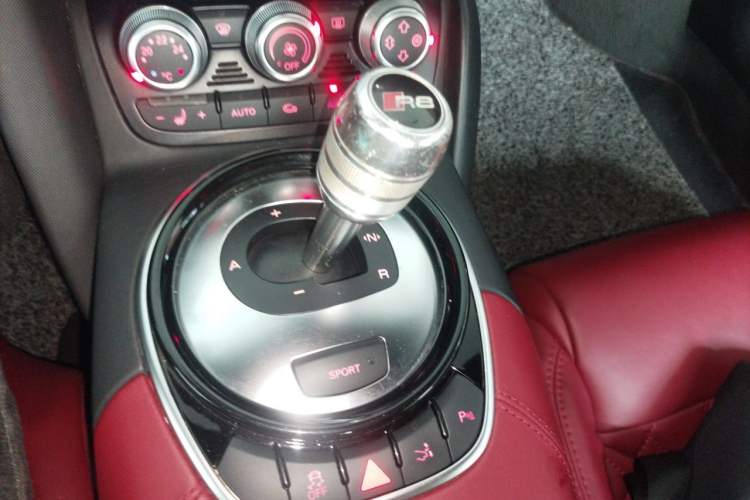 Used Audi R8 2014 4.2 FSI quattro Gear Lever