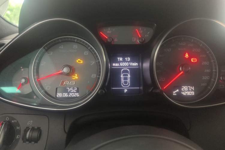 Used Audi R8 2014 4.2 FSI quattro Instrument Cluster