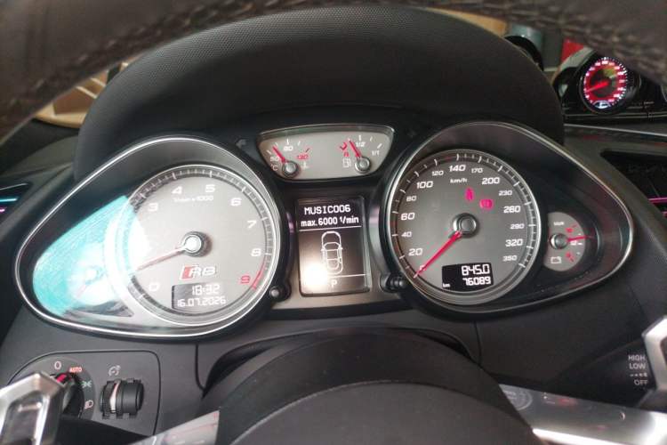 Used Audi R8 2014 4.2 FSI quattro Instrument Cluster