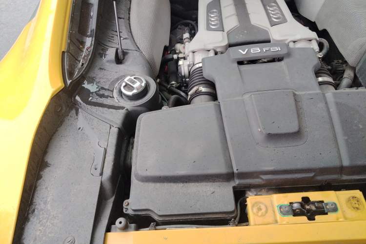 Used Audi R8 2014 4.2 FSI quattro Engine Bay Right