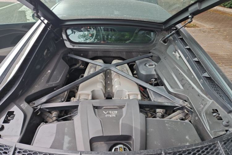 Used Audi R8 2016 V10 Coupe Performance Engine Bay