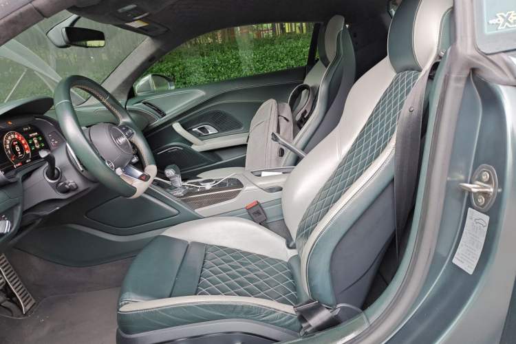 Used Audi R8 2016 V10 Coupe Performance Left Front Seat