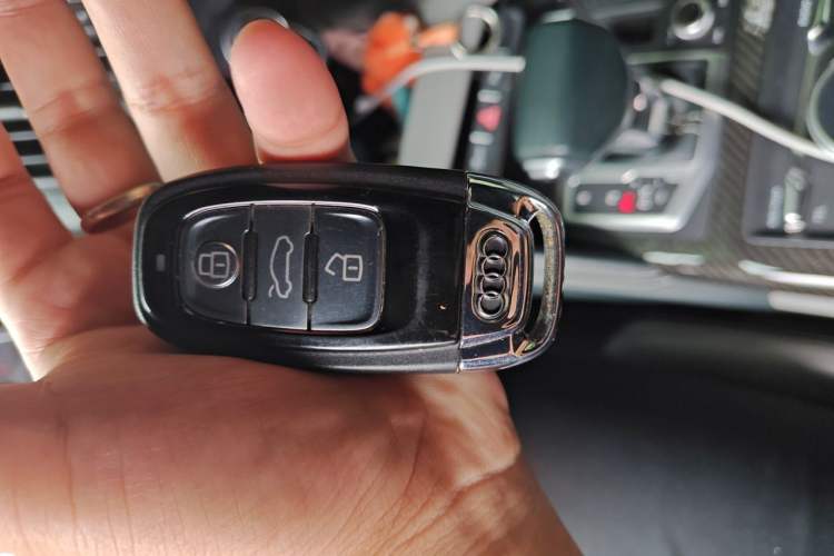 Used Audi R8 2016 V10 Coupe Performance Vehicle Key