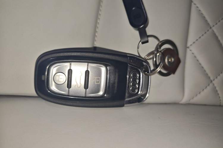 Used Audi R8 2021 V10 Coupe performance Vehicle Key