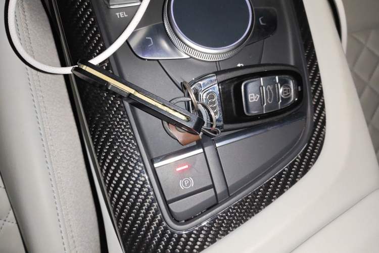 Used Audi R8 2021 V10 Coupe performance Vehicle Key