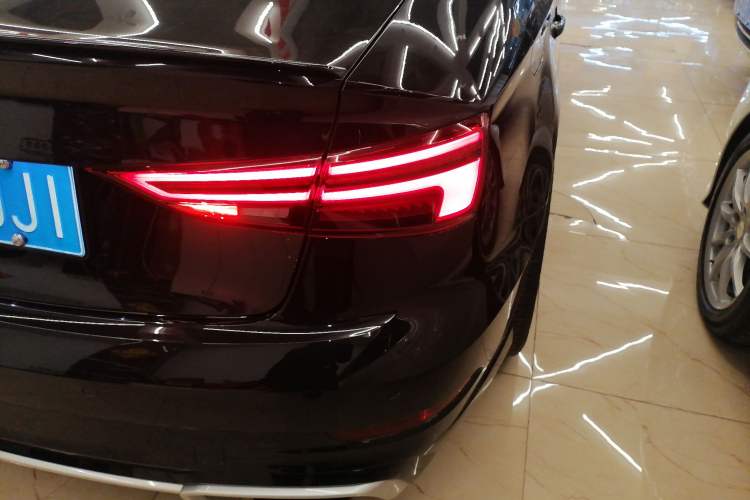 Used Audi RS 3 2017 RS 3 2.5T Limousine Exterior 6