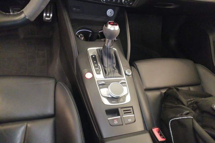 Used Audi RS 3 2017 RS 3 2.5T Limousine Gear Lever