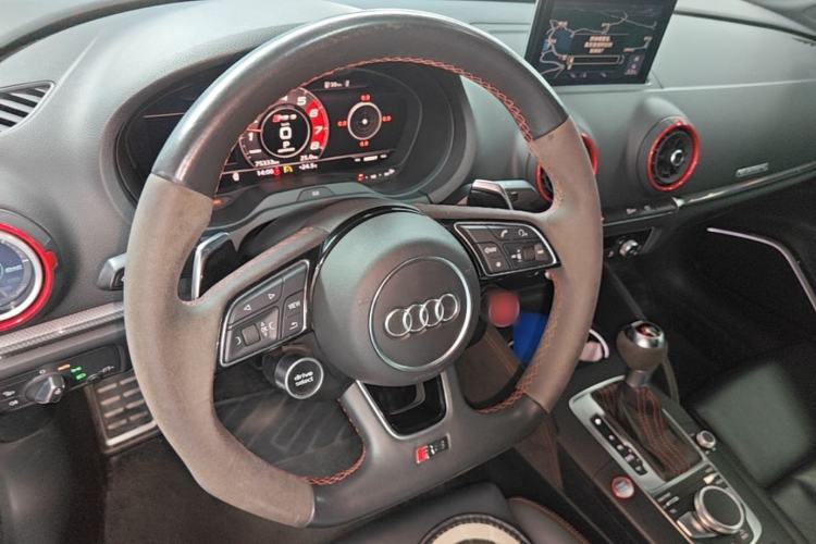 Used Audi RS 3 2017 RS 3 2.5T Limousine Center Console