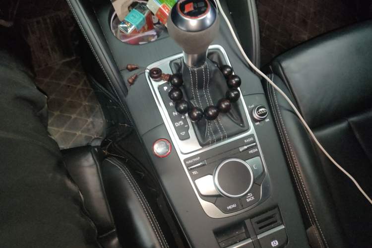 Used Audi RS 3 2017 RS 3 2.5T Limousine Gear Lever