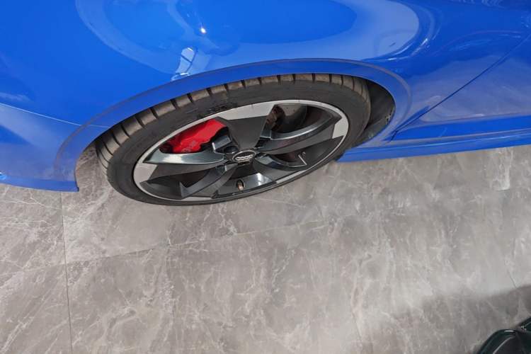 Used Audi RS 3 2017 RS 3 2.5T Limousine Left Front Wheel Hub