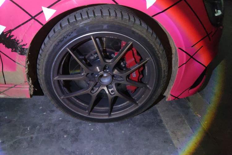 Used Audi RS 3 2017 RS 3 2.5T Limousine Right Front Wheel Hub