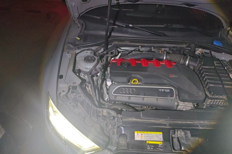 Used Audi RS 3 2017 RS 3 2.5T Limousine Engine Bay Right