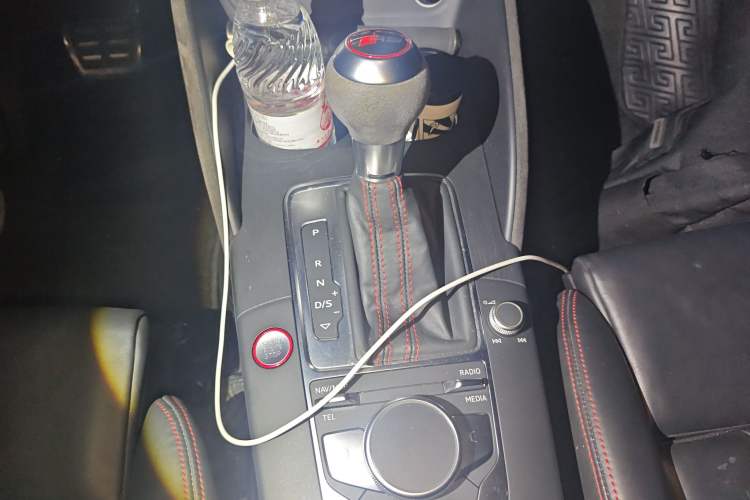 Used Audi RS 3 2017 RS 3 2.5T Limousine Gear Lever