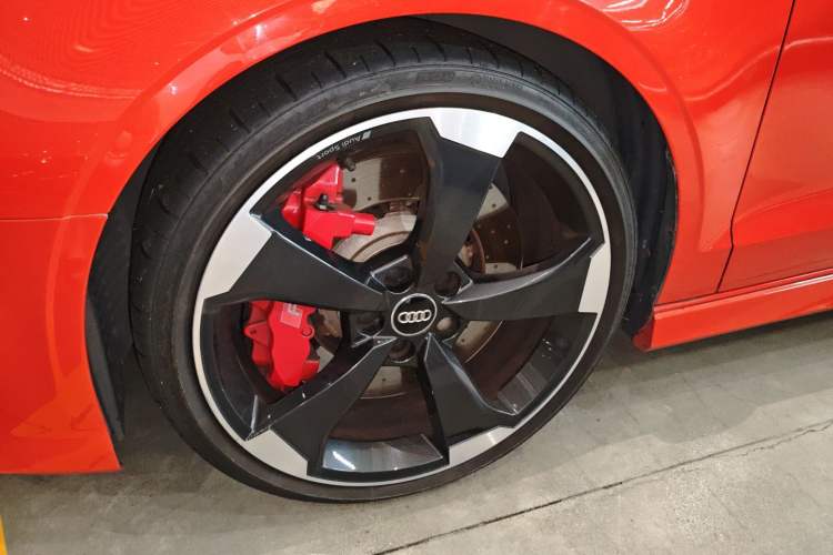 Used Audi RS 3 2017 RS 3 2.5T Limousine Left Front Wheel Hub