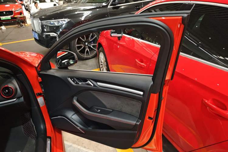 Used Audi RS 3 2017 RS 3 2.5T Limousine Right Front Door Interior