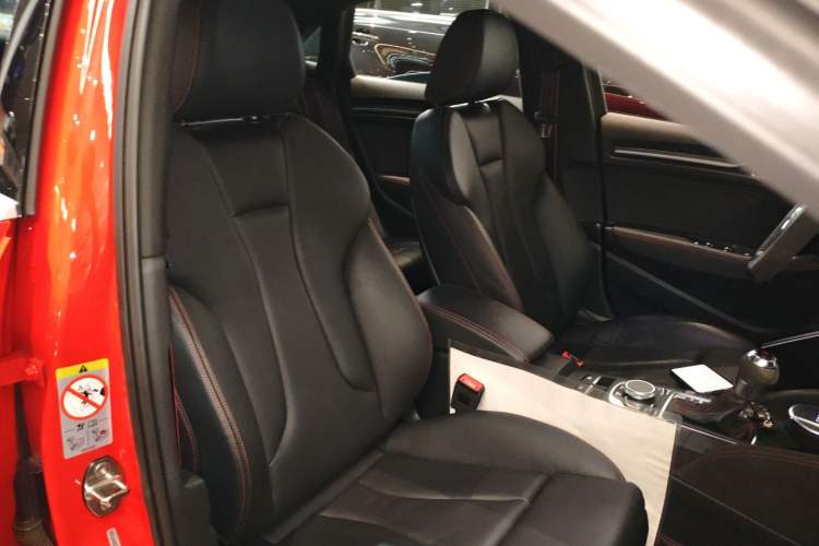 Used Audi RS 3 2017 RS 3 2.5T Limousine Right Front Seat