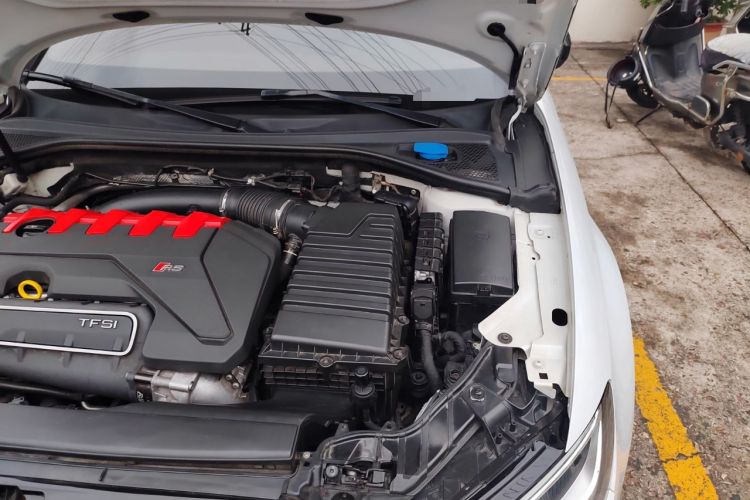Used Audi RS 3 2017 RS 3 2.5T Limousine Engine Bay Left