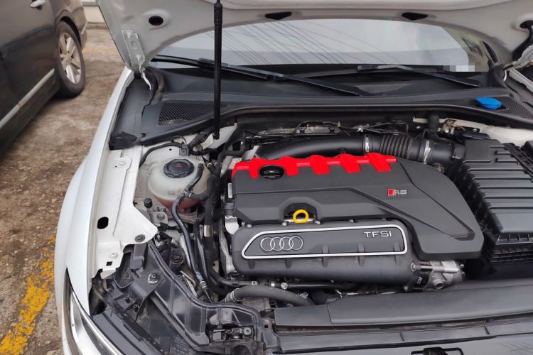 Used Audi RS 3 2017 RS 3 2.5T Limousine Engine Bay Right