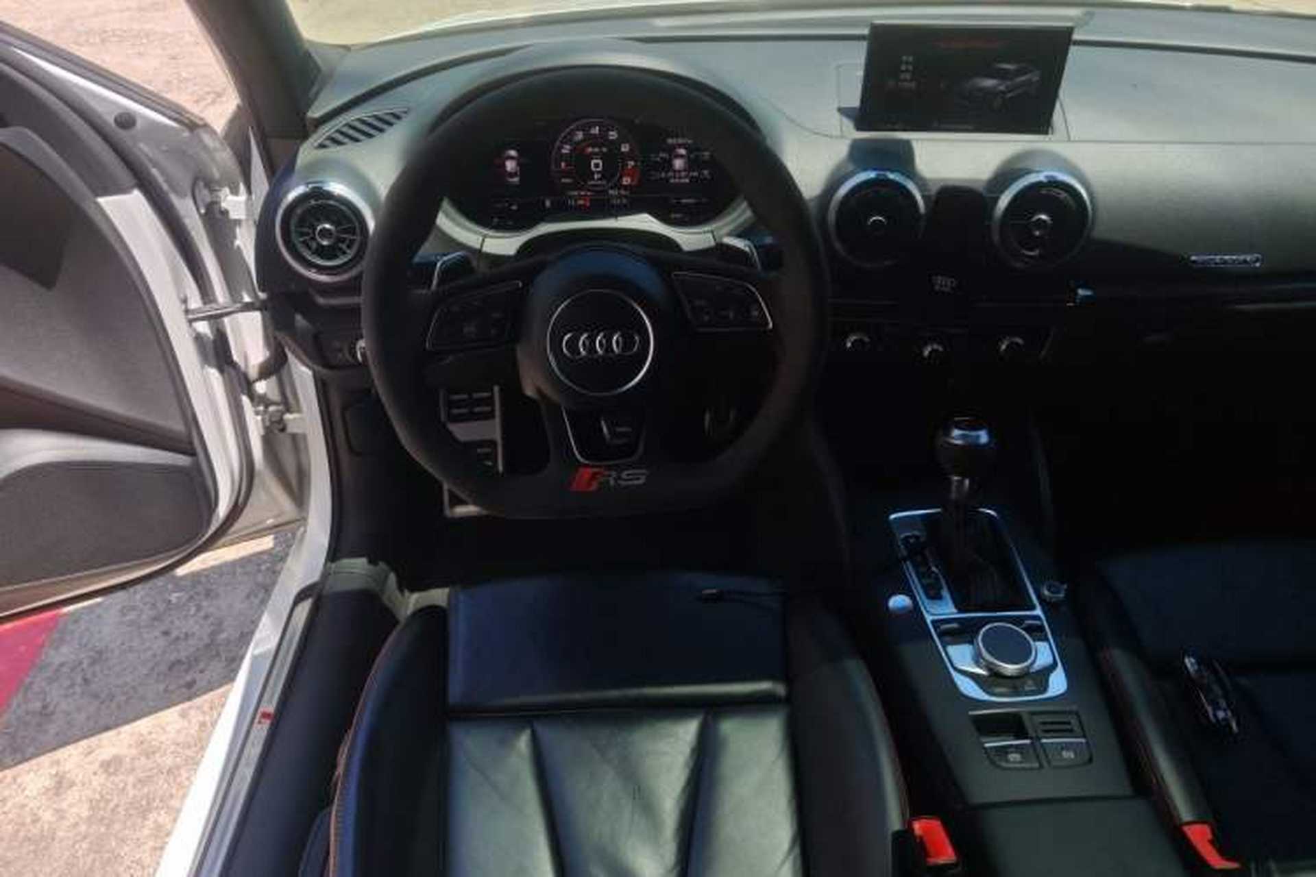 Used Audi RS 3 2017 RS 3 2.5T Limousine Steering Wheel