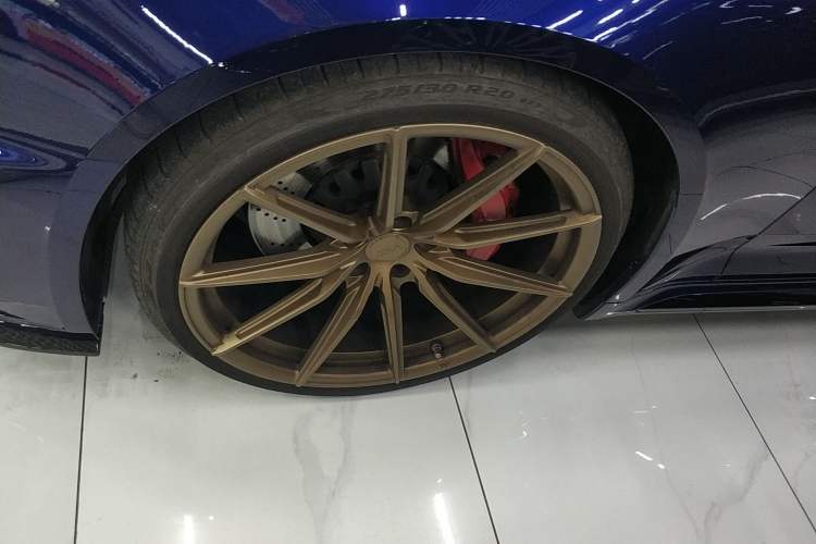 Used Audi RS 4 2021 RS4 Avant Obsidian Edition Left Front Wheel Hub